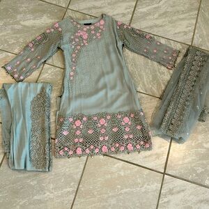 Pakistani dress 3 pieces